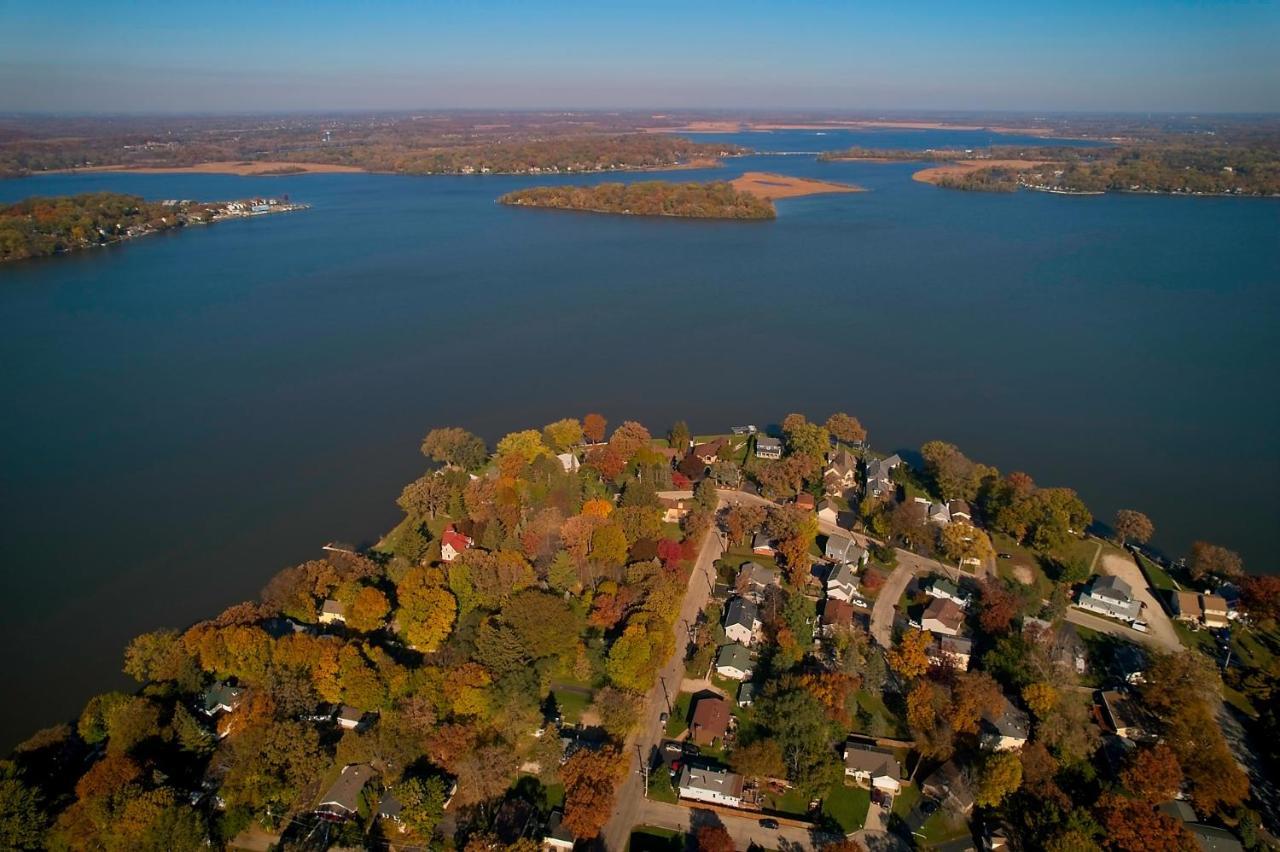 Picture Perfect Roxana Resort Fox Lake Illinois Exterior photo