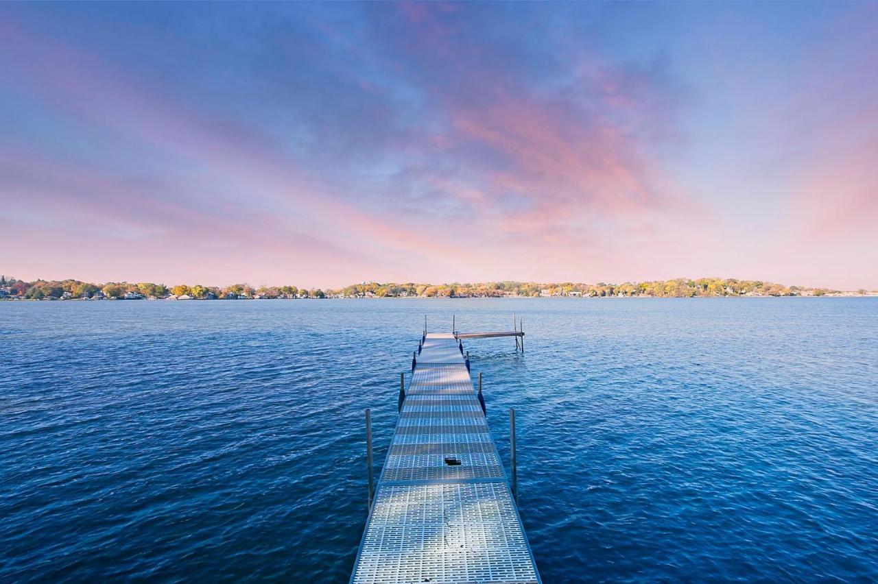 Picture Perfect Roxana Resort Fox Lake Illinois Exterior photo